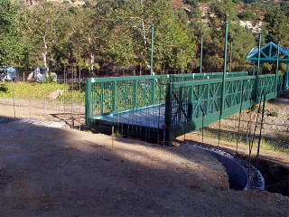 p000683.jpg (50K)